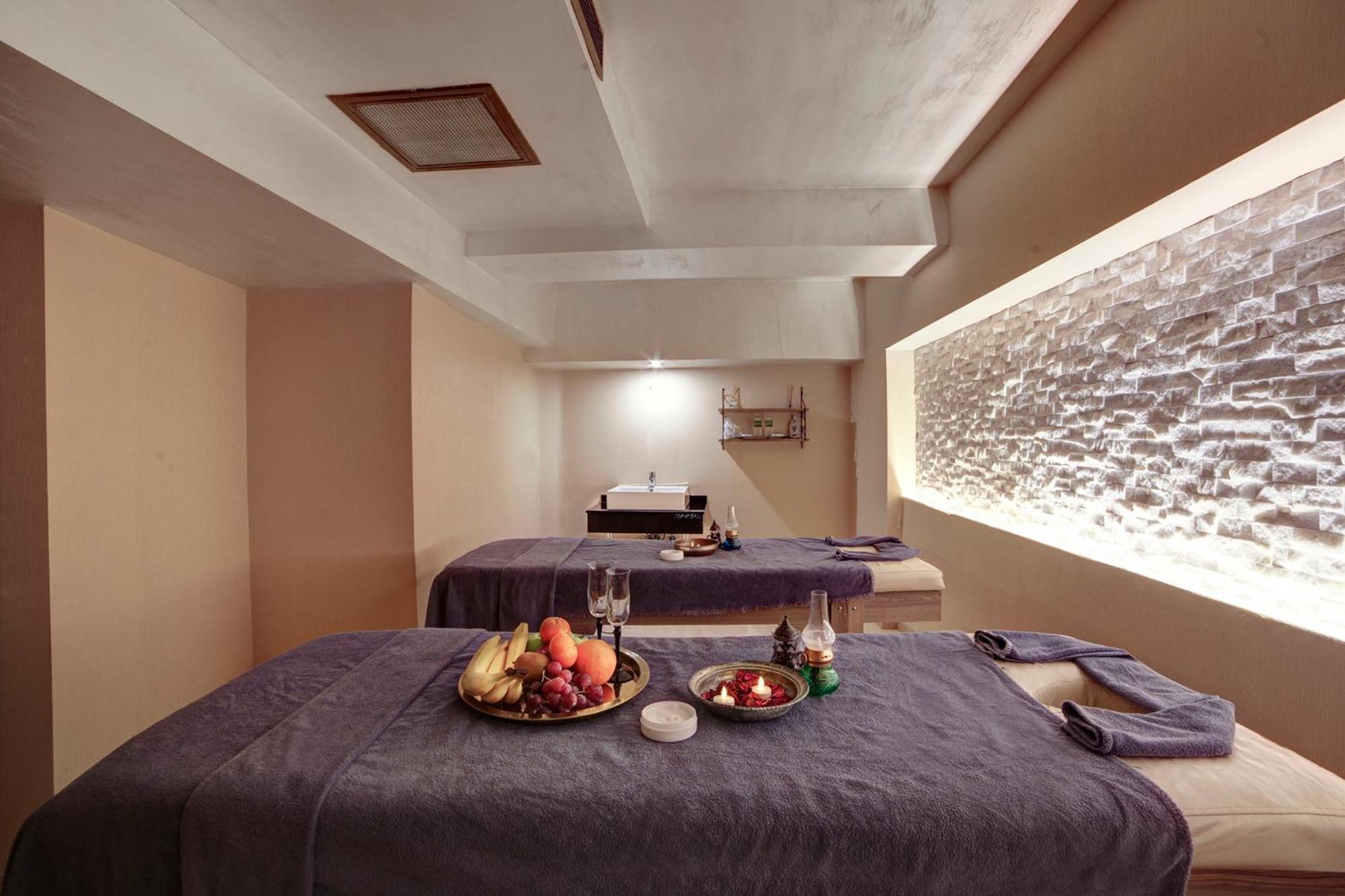 Great Fortune Hotel & Spa Стамбул Экстерьер фото A spa treatment room