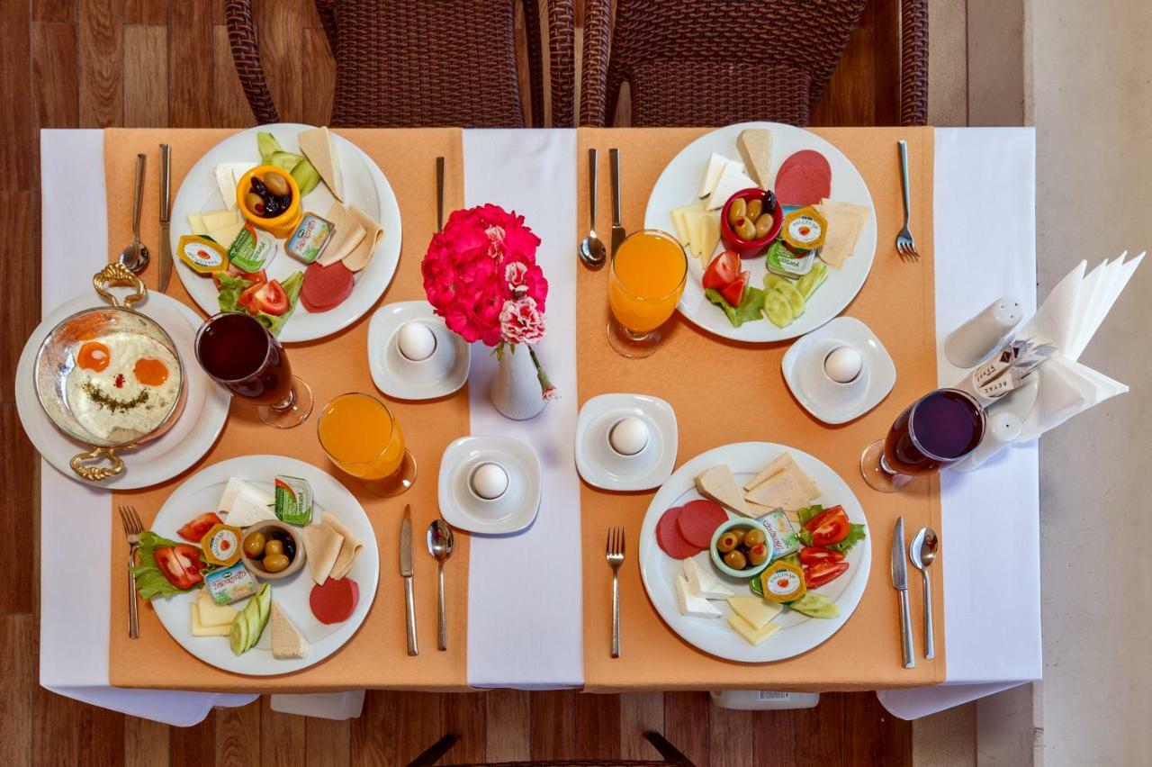 Great Fortune Hotel & Spa Стамбул Экстерьер фото A German breakfast